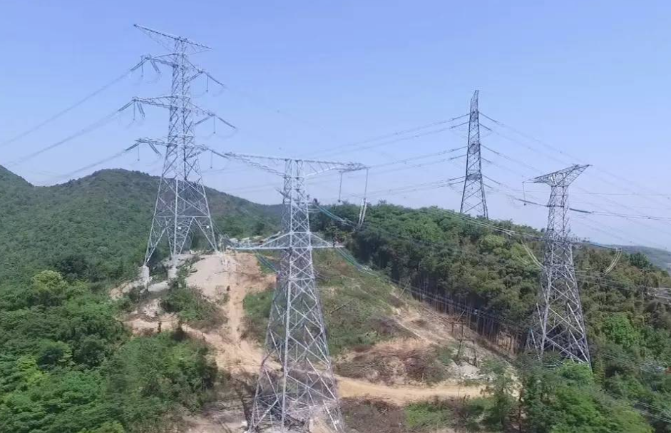 超高壓輸電線路、電力傳輸線路為什么需要在鐵塔周邊安裝防火監(jiān)測系統(tǒng)？
